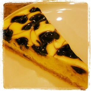 Blueberry Cheese cake by Amor Bangkok