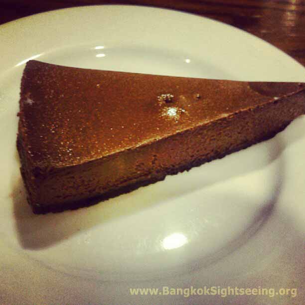 Chocolate Cheesecake by Amor Bangkok